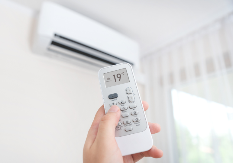 Installation moderner Klimaanlagen und Klimageräte in Gießen – effiziente Kühlung und angenehmes Raumklima vom Meisterbetrieb Rechtenbach-Buttron.